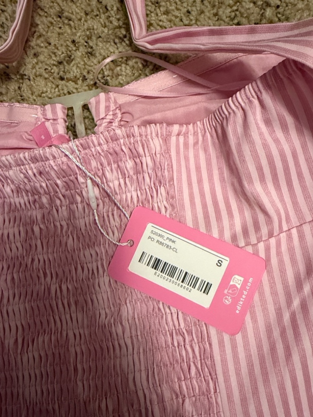 Edikted Pink Ribbed Halter Crop Top - Picture 4 of 5